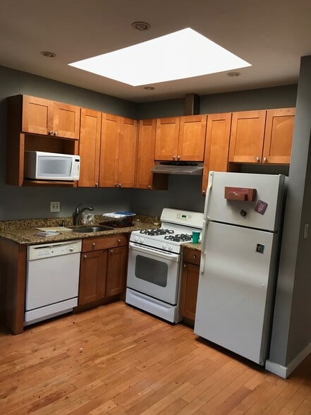 Building Photo - 8534 126th St