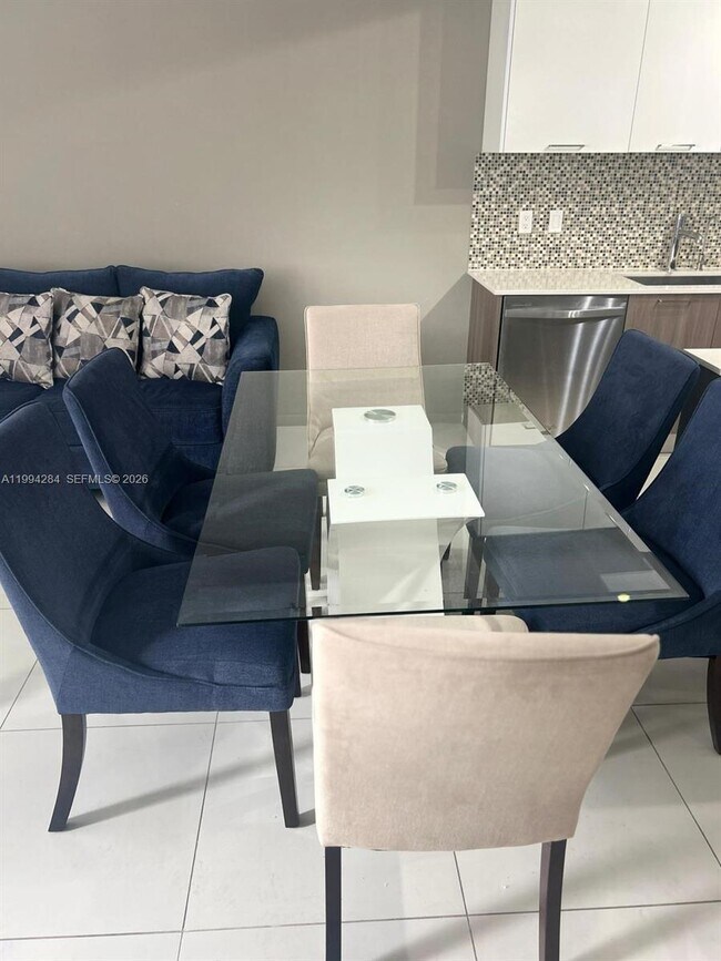 Building Photo - 5300 NW 85th Ave