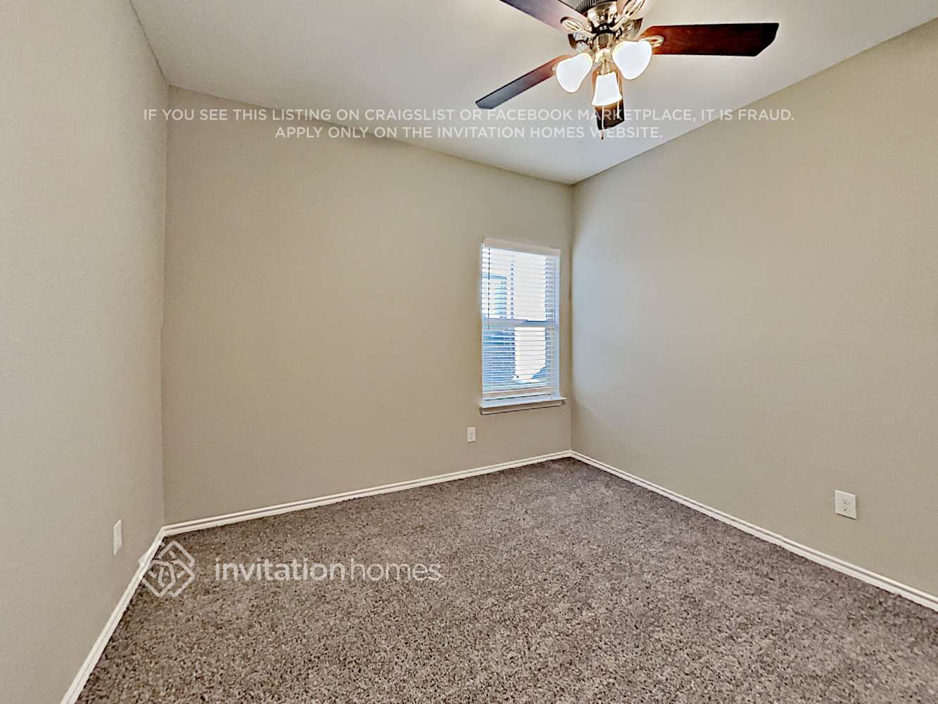 Building Photo - 15704 Barton Ridge Dr