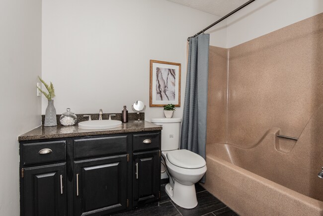 Building Photo - 1902 Cheyenne Dr