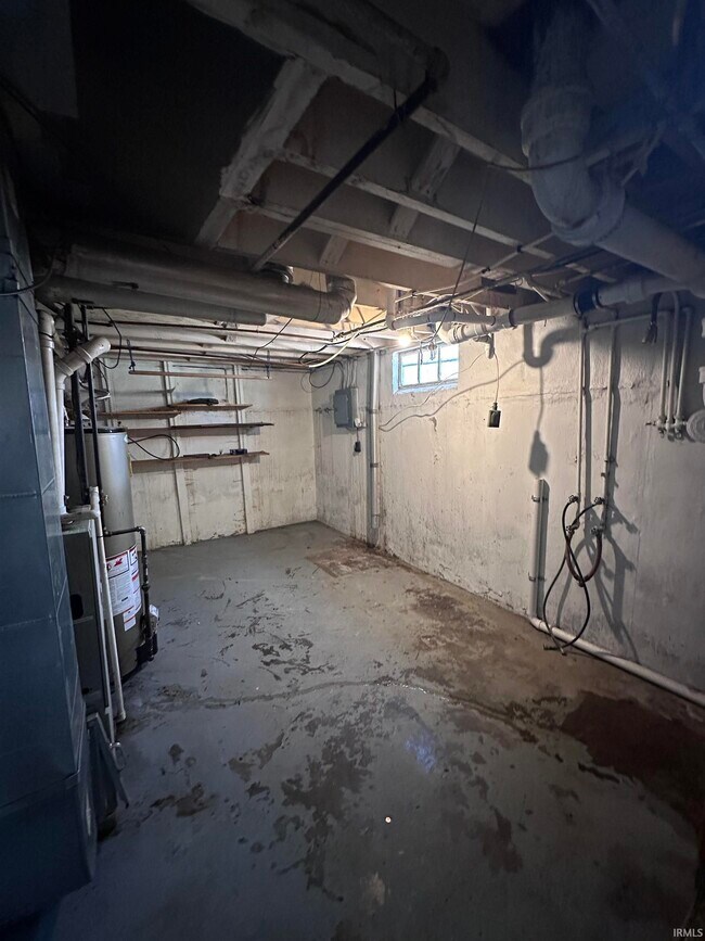 Building Photo - 3208 Wedeking Ave