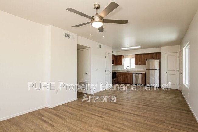 Building Photo - 6077 N 60th Ave