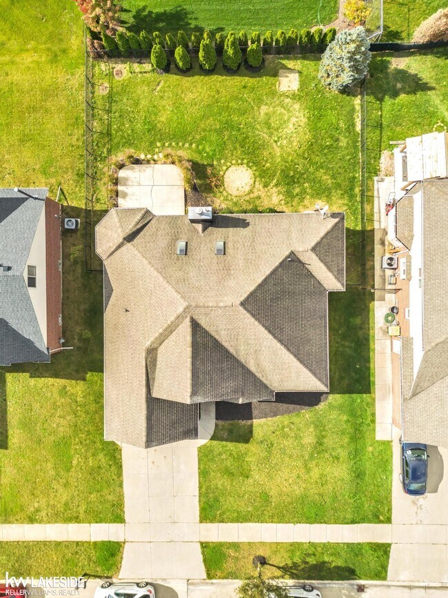 Building Photo - 45431 Pentwater Dr