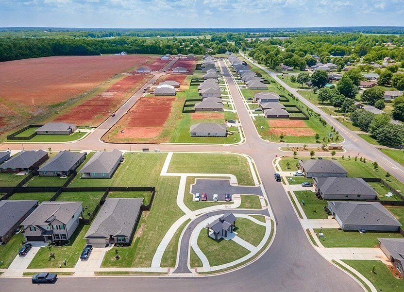 Building Photo - 189 Cherry Laurel Dr