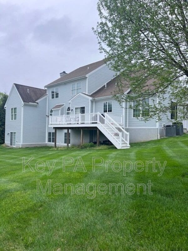 Building Photo - 155 Harrogate Dr