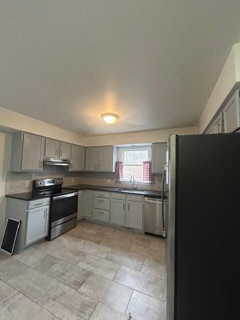 Building Photo - 4-Bed Retreat with Vaulted Ceilings & Covered Porch, close to the Shenandoah River in Front Royal