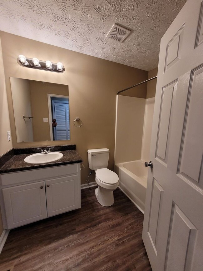 Building Photo - For Rent - Hart County - Fay Kight Circle - Three Bedroom and Two Bathroom Home