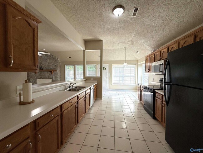 Building Photo - 110 Sunset Ridge