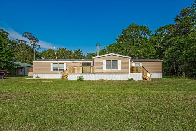 Building Photo - 8856 Greenwood Dr