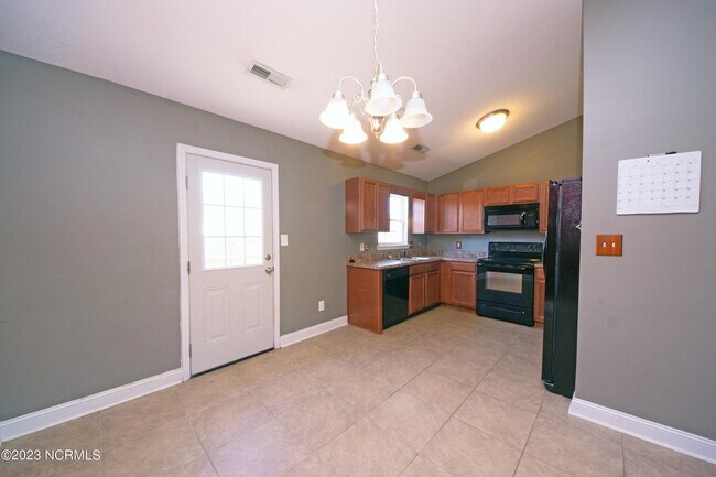 Building Photo - 211 Michel Ct