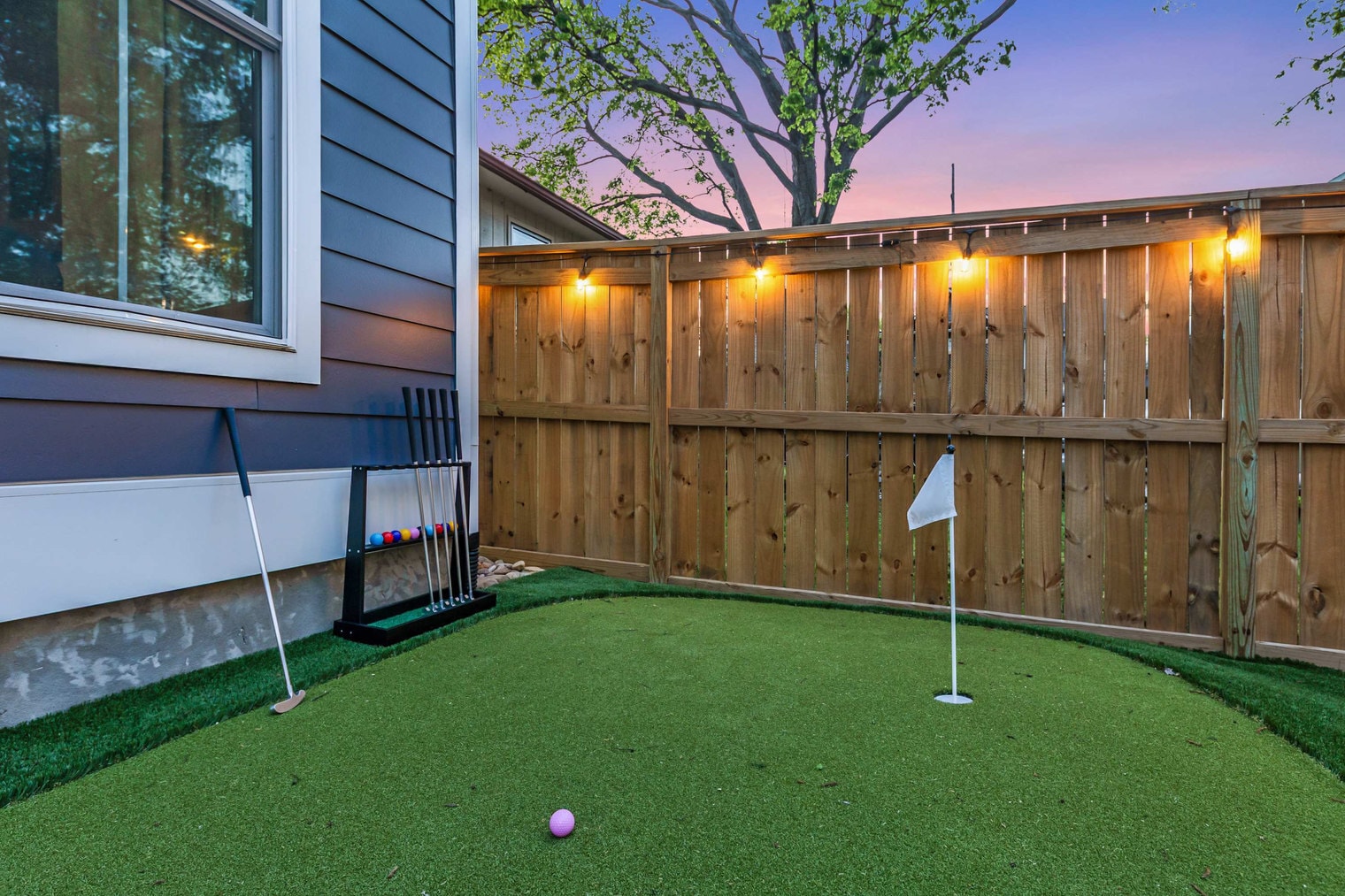 Building Photo - 930 Morrison St