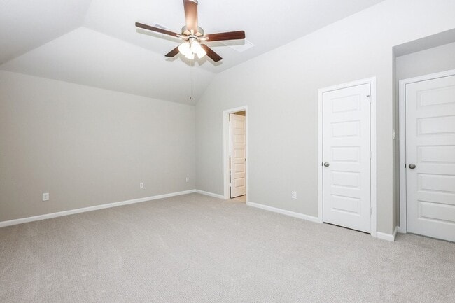 Building Photo - 3018 Tres Olivos Dr