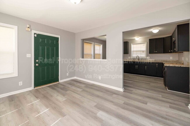 Building Photo - 3354 25th St