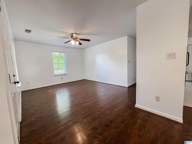 Building Photo - 919 47th Way S