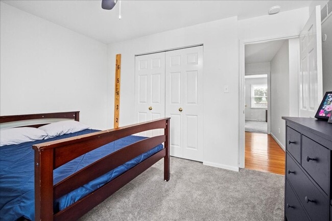 Building Photo - Spacious Ranch in Des Peres