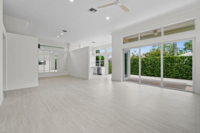 Building Photo - 118 Coral Cay Dr