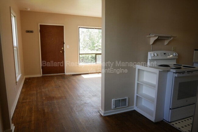 Building Photo - 1406 NW 61st St
