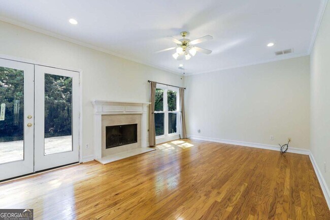 Building Photo - 1167 Druid Walk