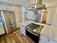 Building Photo - 9662 Caminito Del Vida