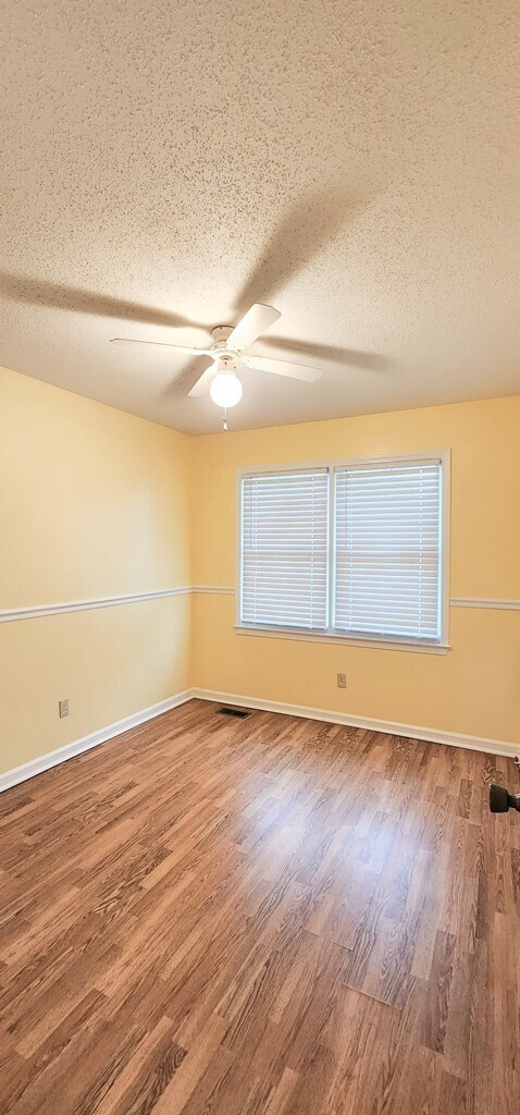 Building Photo - 5592 Cold Stream Dr