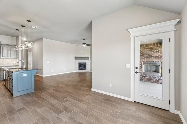 Building Photo - 9225 NW 92nd St
