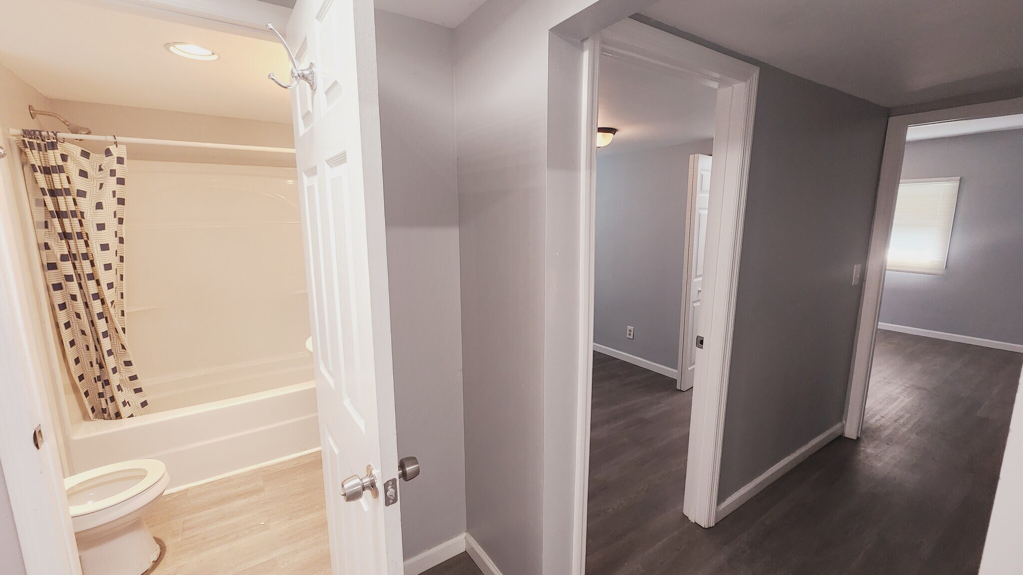 Building Photo - 2102 Adams Ave