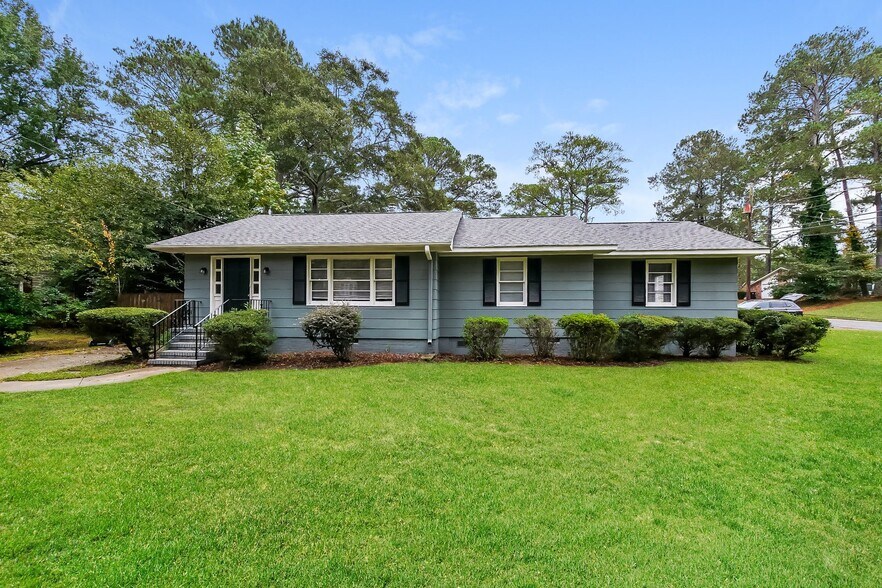 Building Photo - 4902 20th Ave