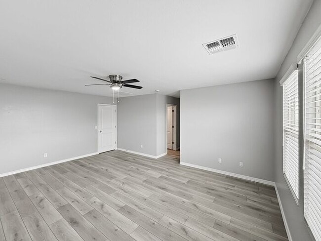 Building Photo - Home in Litchfield Park at Canyon Views! 5bd 4.5ba