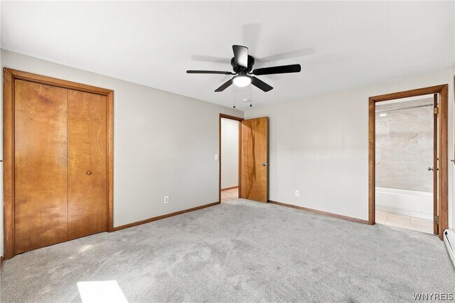Building Photo - 35 Tomcyn Dr