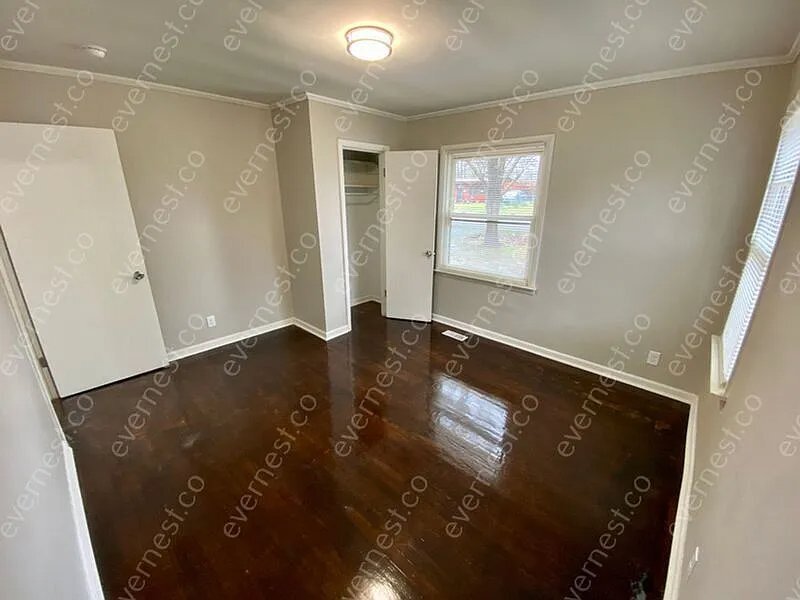 Building Photo - 63 Hill Ln