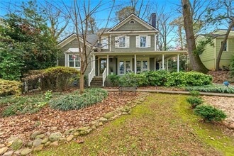 Building Photo - 302 Hascall Rd NW