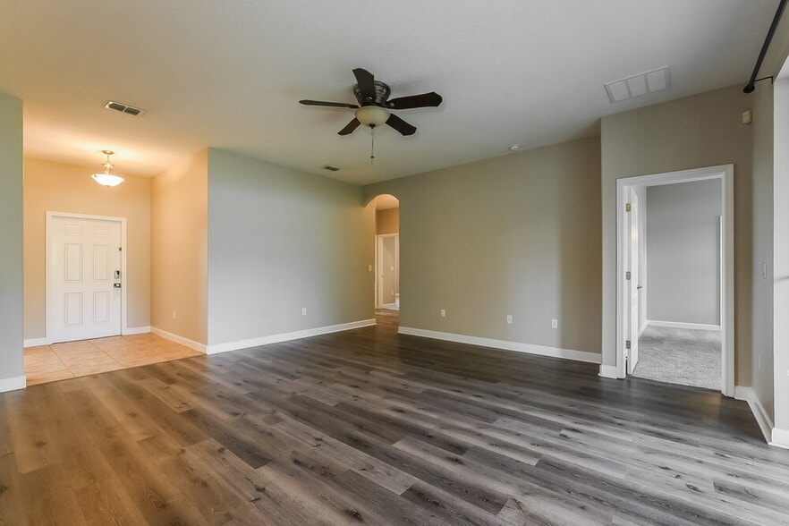 Building Photo - 4723 Coppola Dr