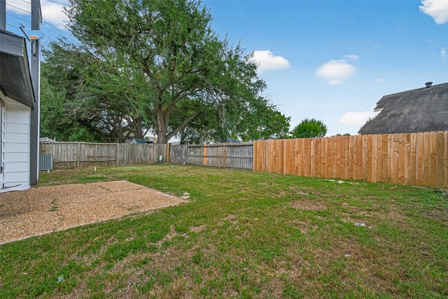 Building Photo - 12623 S Dairy Ashford Rd