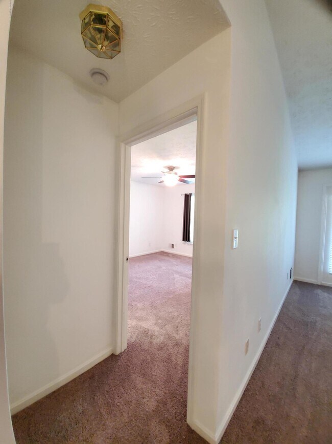 Building Photo - 1103 Powerhouse Ln