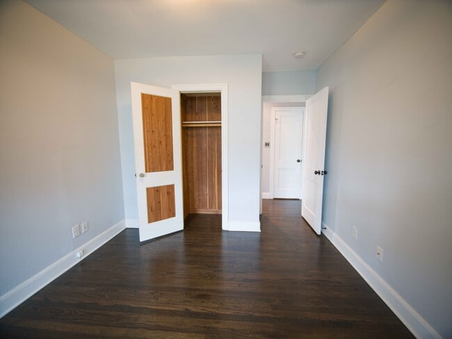 Building Photo - 701 Bouldin Ave