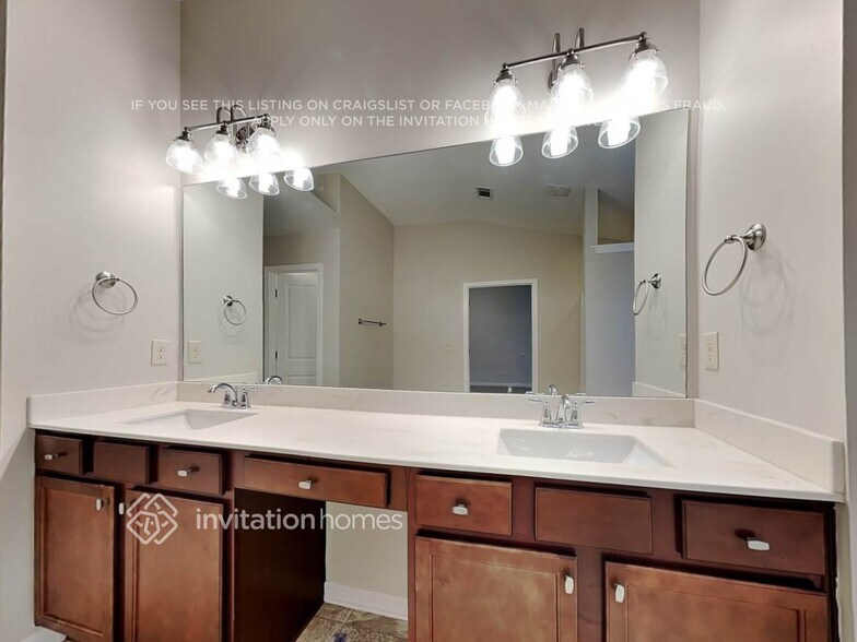 Building Photo - 352 Hardy Ives Ln