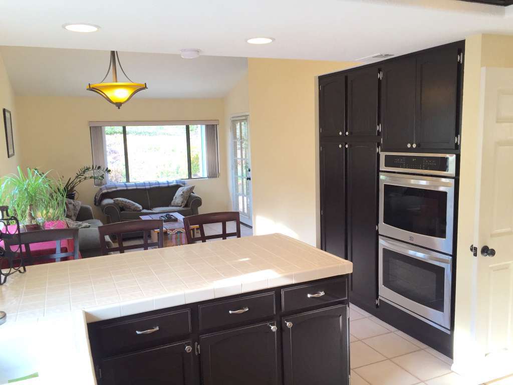 Kitchen with Breakfast nook - 2094 Balboa Cir