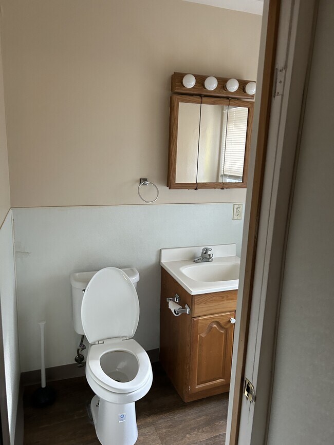 Building Photo - 175 Lisbon Ave