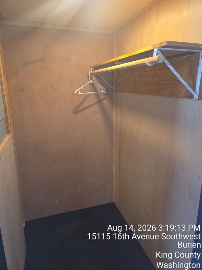 Building Photo - 15115 16th Ave SW