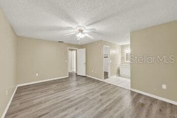 Building Photo - 5340 Old Oak Tree Dr