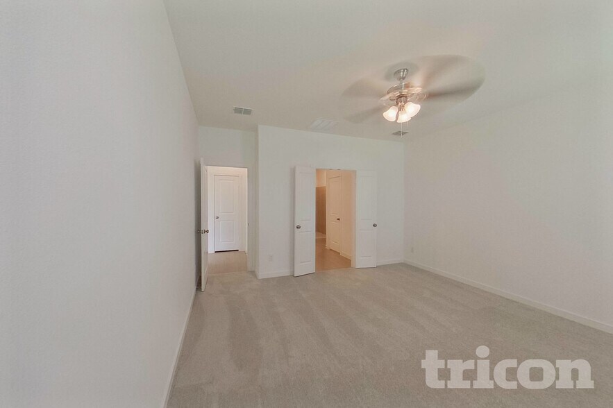 Building Photo - 1305 Francesca Dr