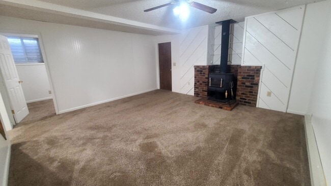 Building Photo - 945 Buchanan Ave