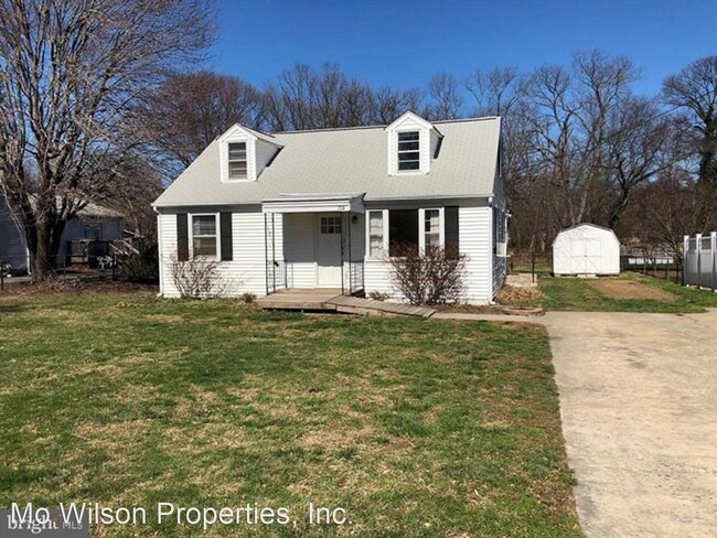 Primary Photo - 4 br, 1 bath House - 1114 Burton Street