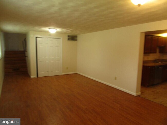 Building Photo - 5606 Devon Ct