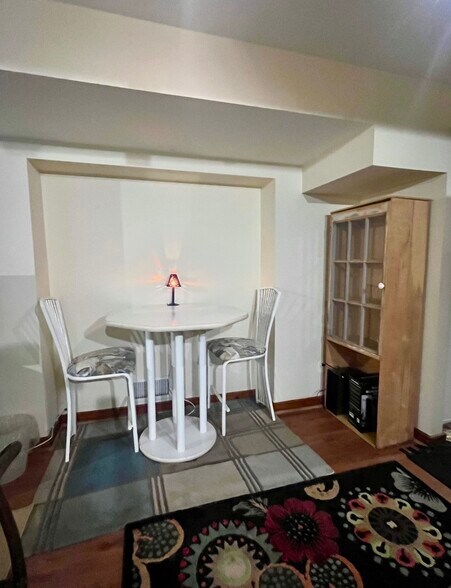 Building Photo - 5 Highland Ln