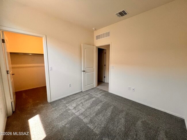 Building Photo - 10004 E Lebaron Dr