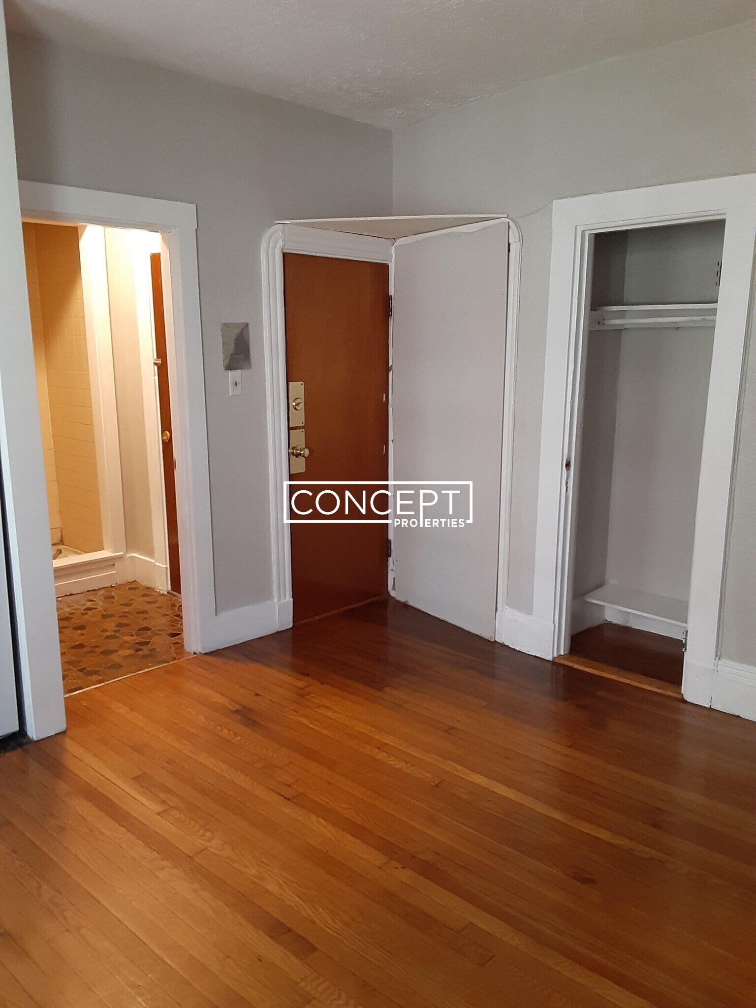 Building Photo - 41 Anderson St