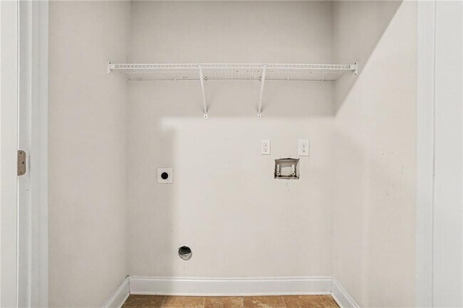 Building Photo - 10139 Benton Woods Dr
