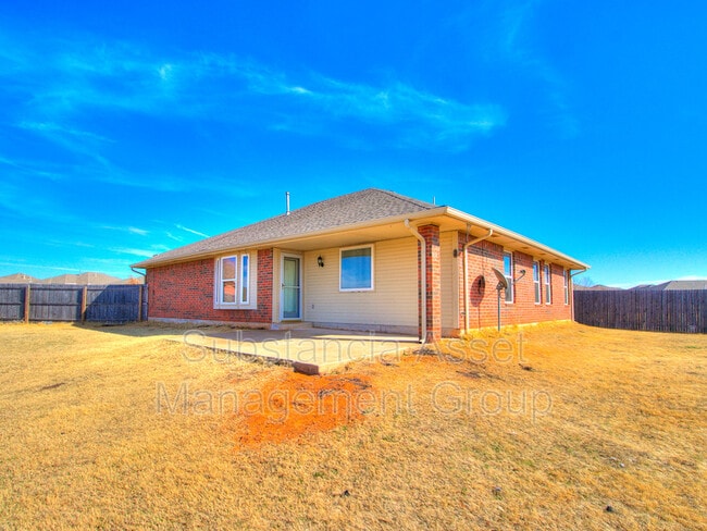 Building Photo - 4117 Green Apple Dr