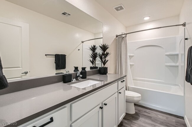 Building Photo - 1585 Desert Path Ave